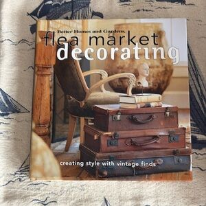 “Flea Market Decorating” Coffee Table Book, great condition